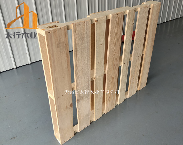 木托盤廠家定制的熏蒸木棧板